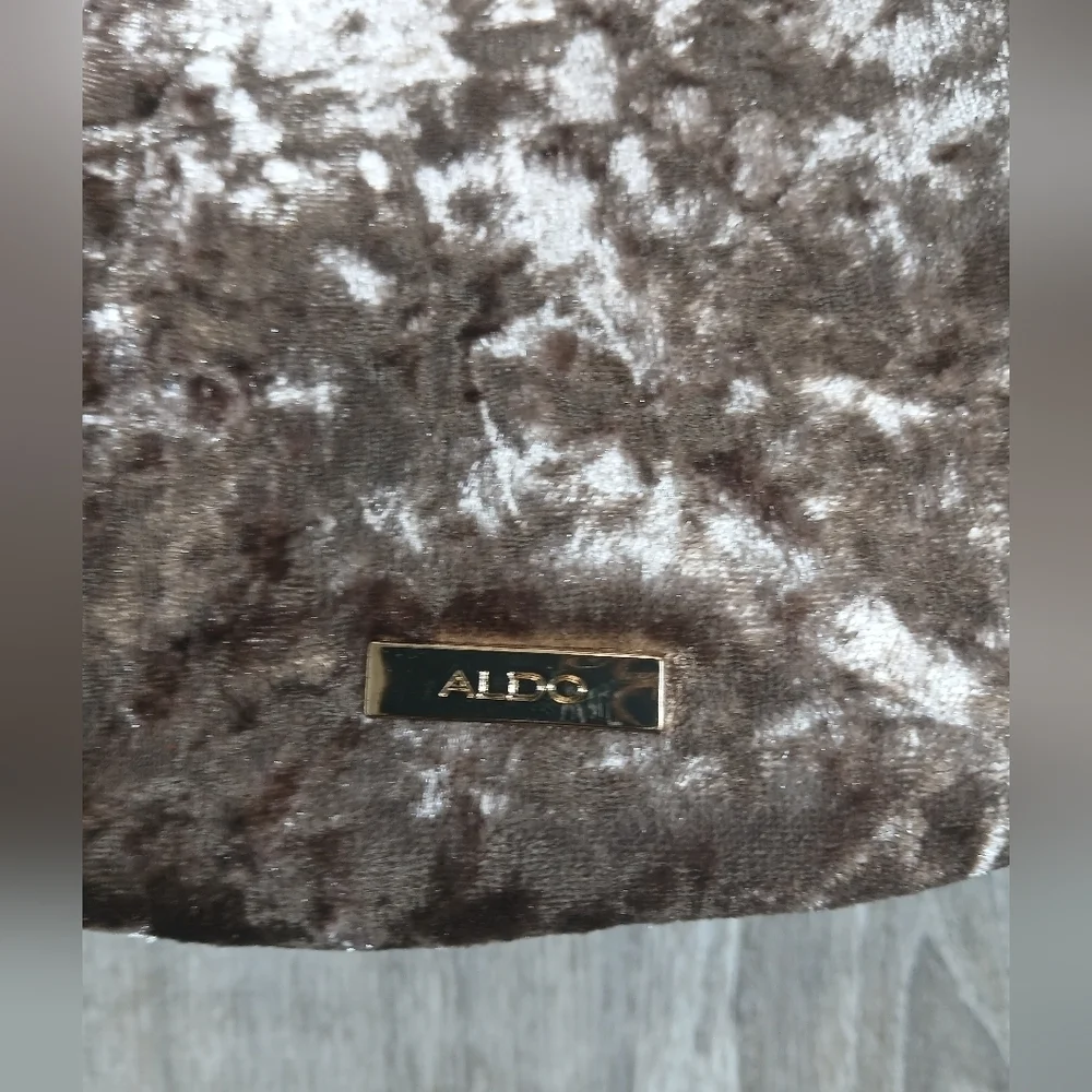 Aldo Elegant Velvet Chain Strap Bag Small/med